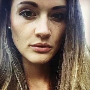 Meet your Posher, Anne-pia